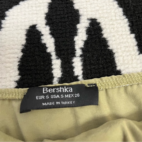 Bershka Utility Jumpsuit Wide Leg Drawstring Waist Size Small - Picture 7 of 8